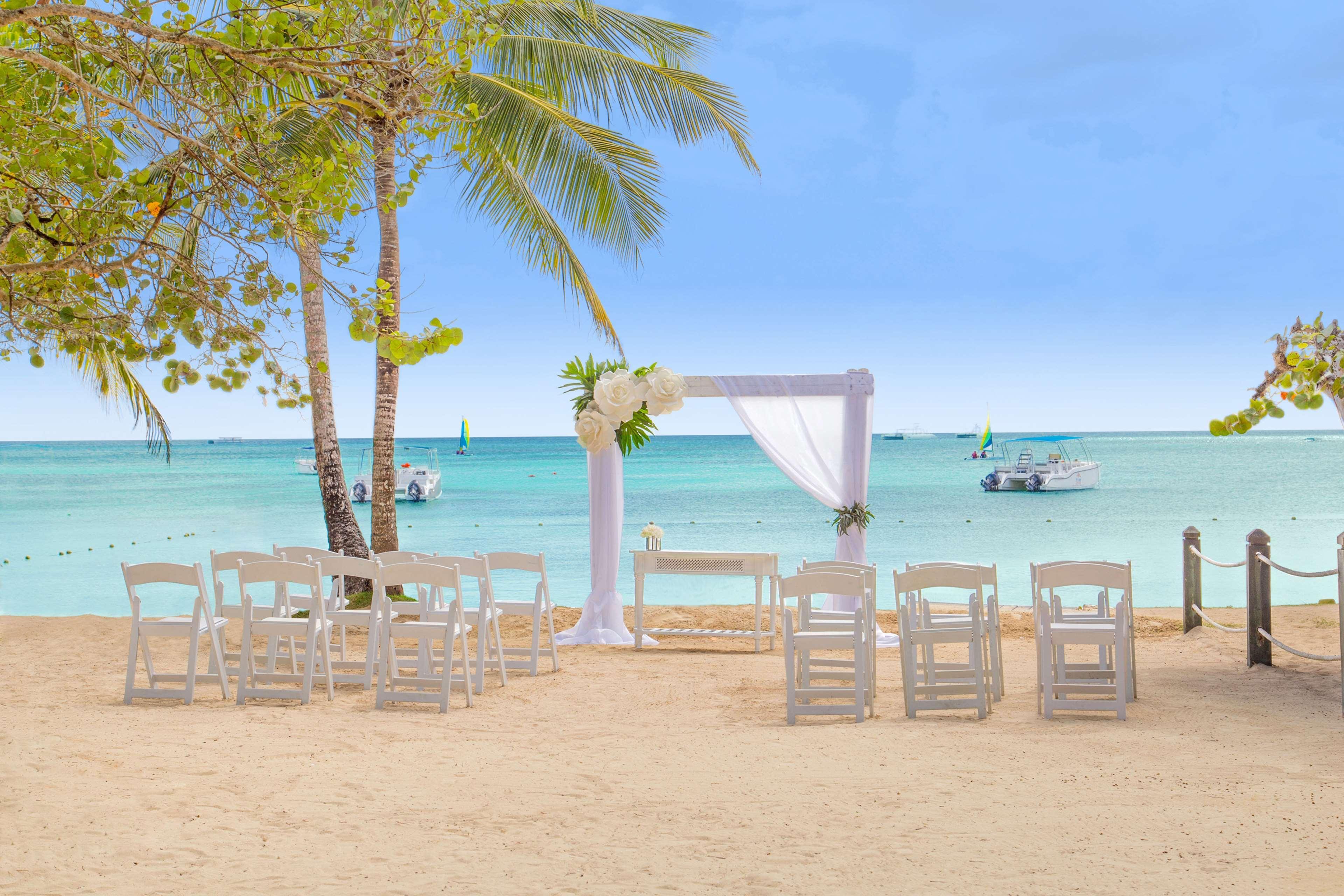 Hilton La Romana All- Inclusive Adult Resort Байяібе Екстер'єр фото