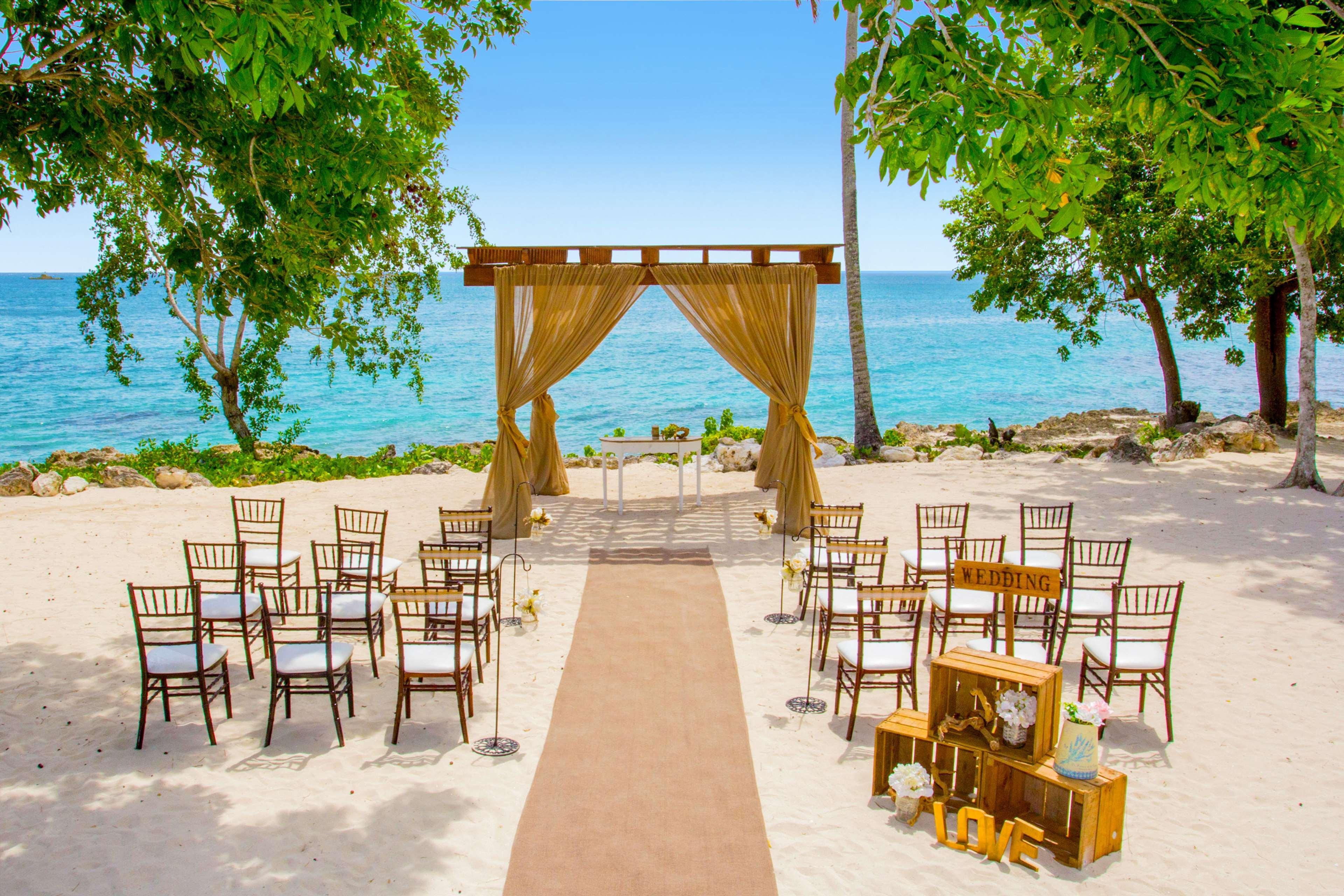 Hilton La Romana All- Inclusive Adult Resort Байяібе Екстер'єр фото